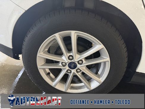 Used 2018 Ford Focus SE image 10