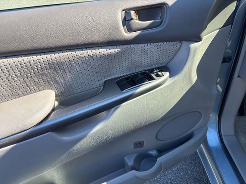 Used 2007 Toyota Sienna CE image 7