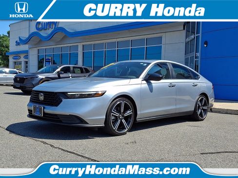 Used 2025 Honda Accord Sport image 1