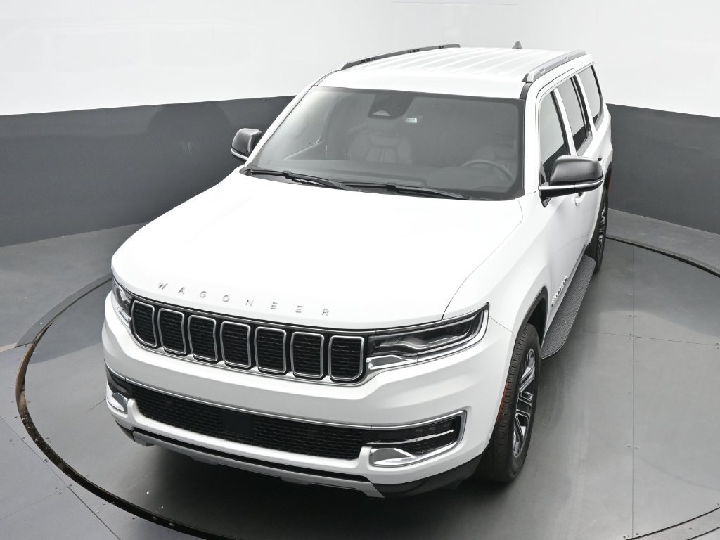 Used 2024 Jeep Wagoneer L Series II AWD/4WD image 43