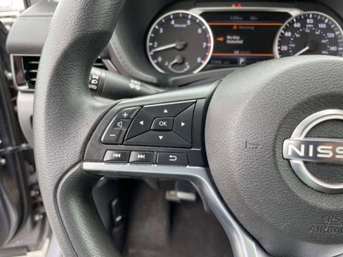 Used 2024 Nissan Sentra SV FWD image 24