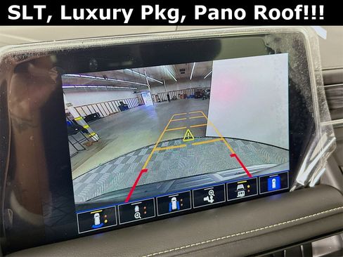 Used 2023 GMC Yukon XL SLT image 15