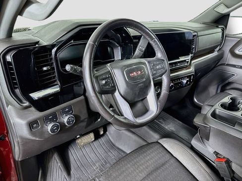 Used 2022 GMC Sierra 1500 Elevation w/ LPO, Elevation Black Package AWD/4WD image 9