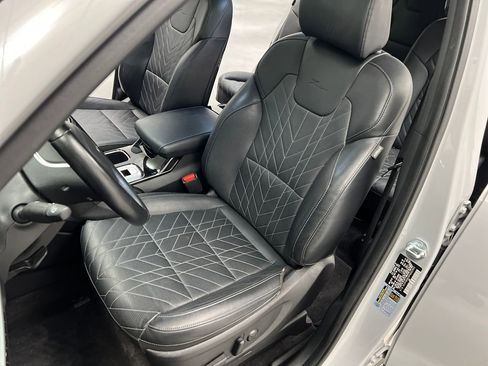 Used 2023 Kia Telluride EX X-Line image 9