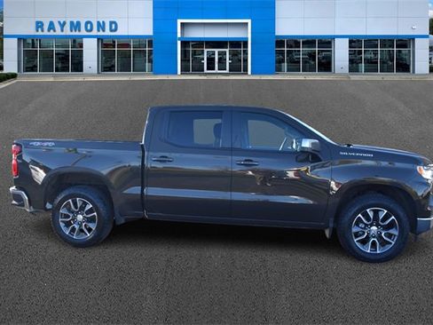 Certified 2023 Chevrolet Silverado 1500 LT image 2