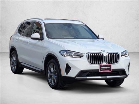 Used 2022 BMW X3 sDrive30i w/ Convenience Package RWD image 3