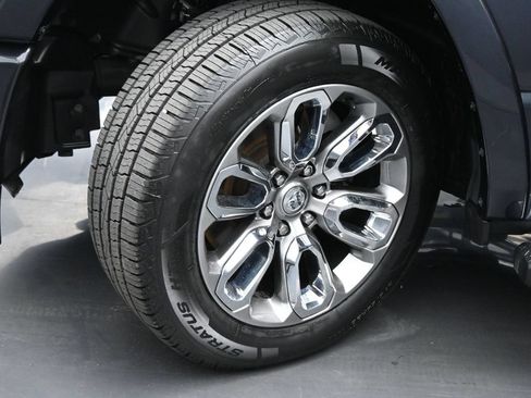 Used 2021 RAM 1500 Laramie RWD image 22