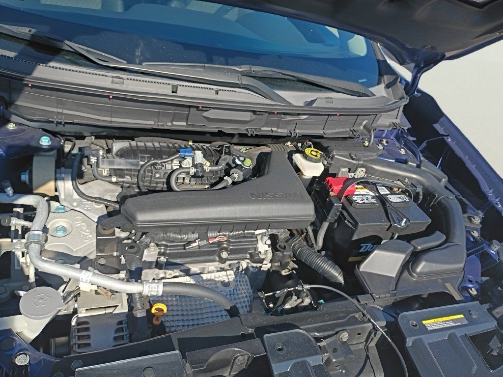 Used 2018 Nissan Rogue SV FWD image 27