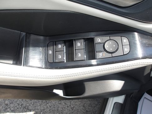 Used 2023 Nissan Rogue SV w/ SV Premium B Package AWD/4WD image 15