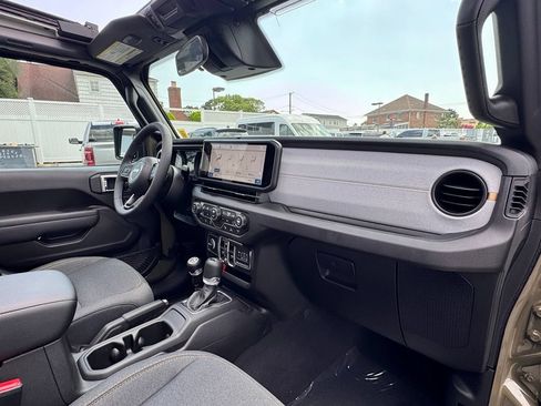 New 2026 Jeep Wrangler Unlimited Sport AWD/4WD image 17