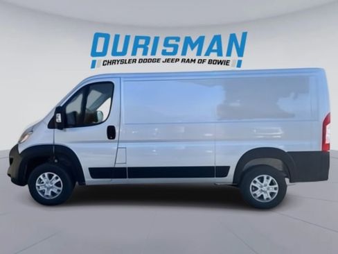 New 2025 RAM ProMaster 2500 w/ Quick Order Package 22G SLT image 5