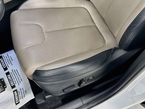 Used 2020 Hyundai Santa Fe SEL w/ Cargo Package FWD image 21