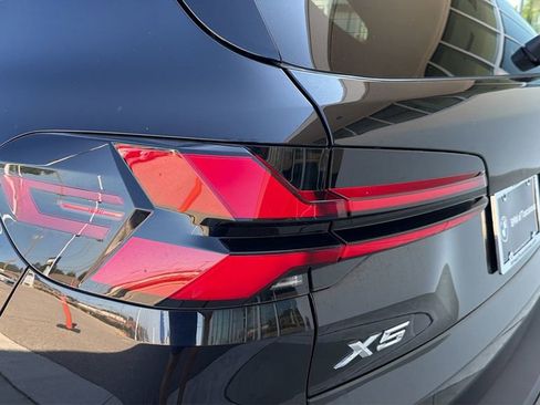 Used 2025 BMW X5 sDrive40i w/ Climate Comfort Package image 11