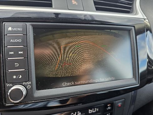 Used 2019 Nissan Sentra SR FWD image 54