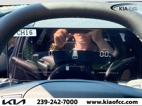 New 2026 Kia Sportage LX image 38