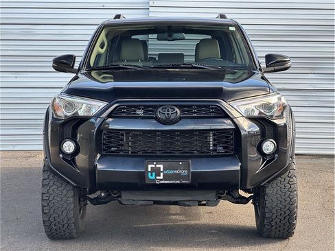 Used 2019 Toyota 4Runner SR5 Premium image 7