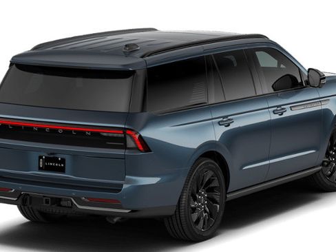 New 2027 Lincoln Navigator Reserve w/ Jet Appearance Package AWD/4WD image 26