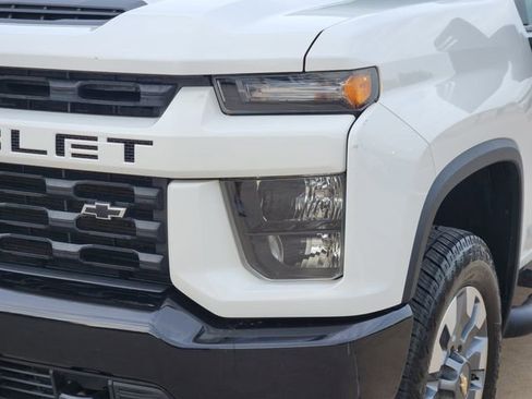 Used 2023 Chevrolet Silverado 2500 Custom w/ Custom Value Package AWD/4WD image 16