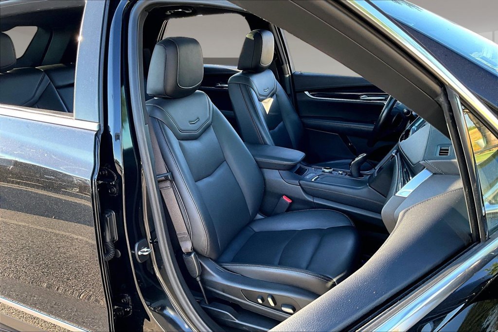 Used 2023 Cadillac XT5 Premium Luxury AWD/4WD image 7