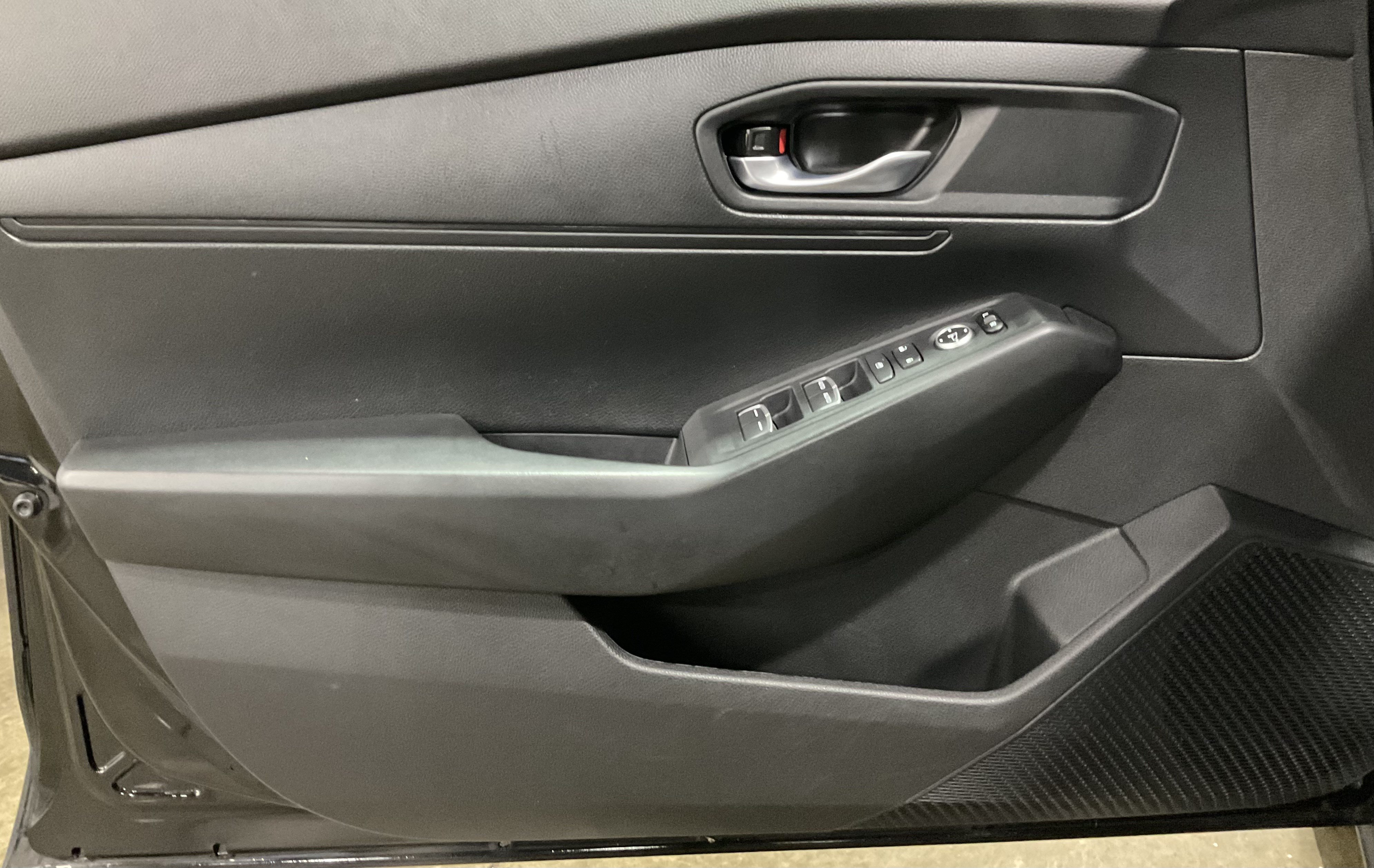 Used 2024 Honda Accord EX image 19