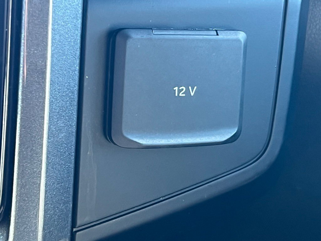 Used 2022 Ford Expedition Limited AWD/4WD image 32