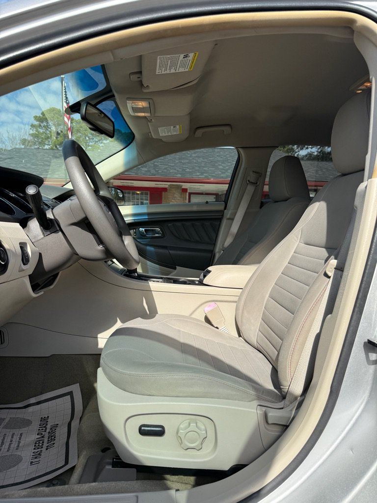 Used 2012 Ford Taurus SE FWD image 8