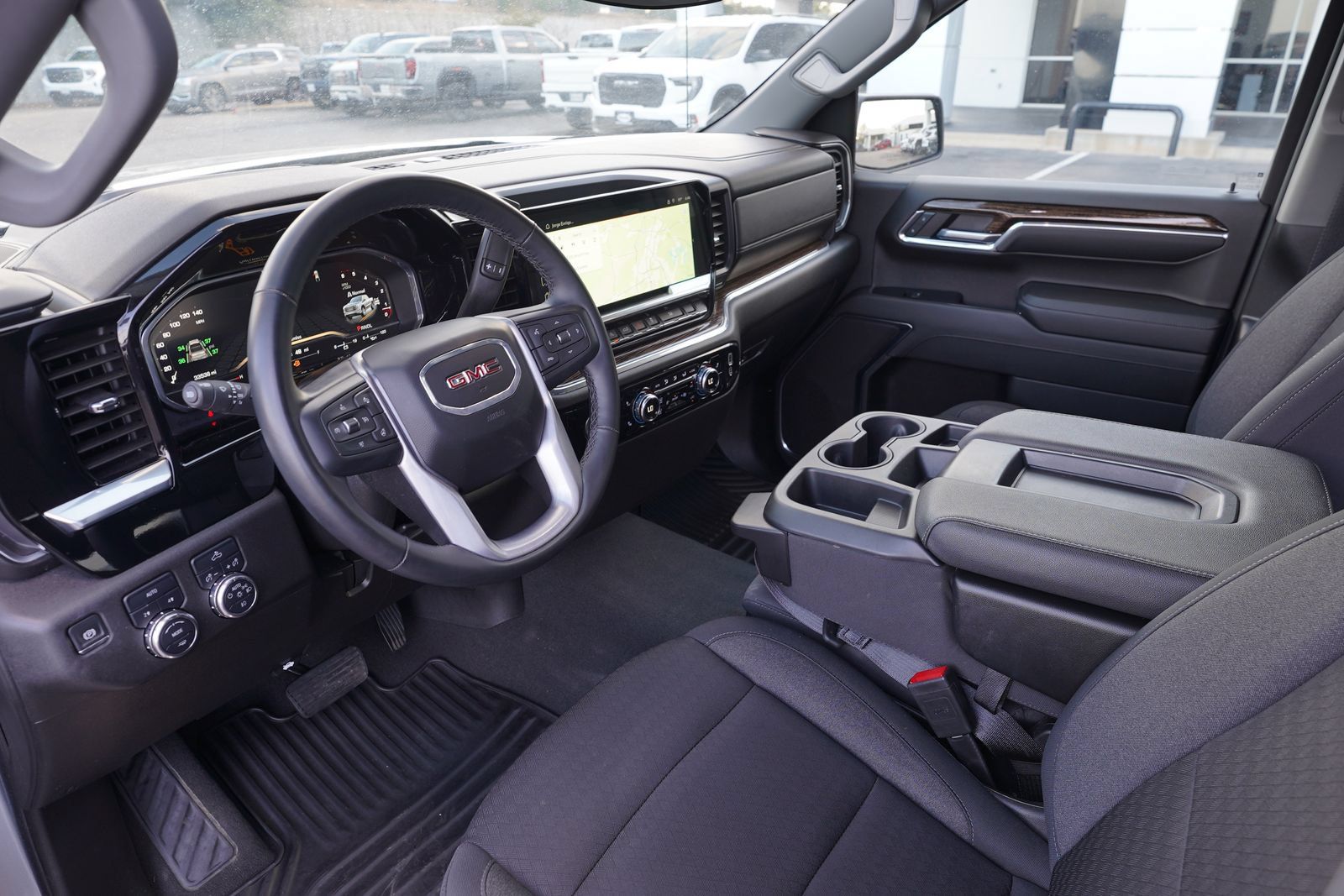 Used 2024 GMC Sierra 1500 Elevation AWD/4WD image 17