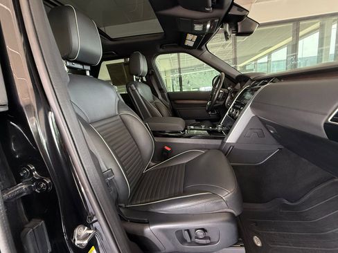 Used 2020 Land Rover Discovery HSE AWD/4WD image 25