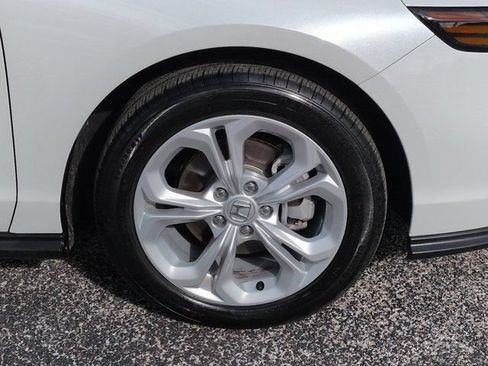 Used 2025 Honda Accord LX image 10