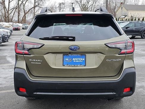 Used 2024 Subaru Outback Premium image 5