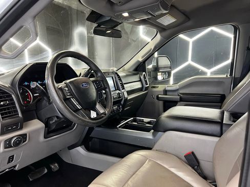 Used 2021 Ford F250 XLT w/ XLT Premium Package AWD/4WD image 12