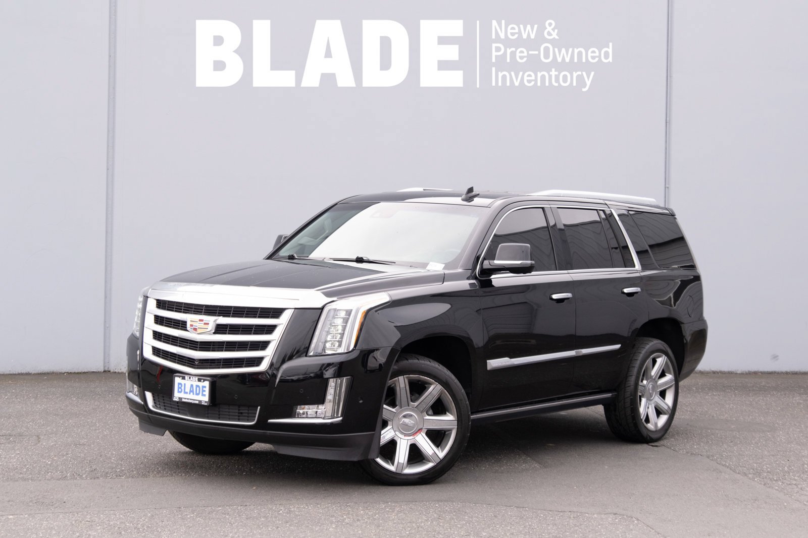 Used 2017 Cadillac Escalade Premium Luxury AWD/4WD image 1