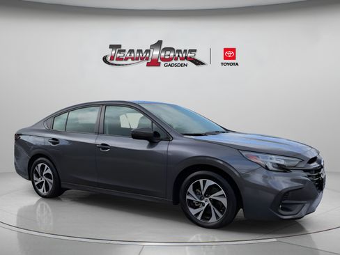 Used 2025 Subaru Legacy Premium AWD/4WD image 2