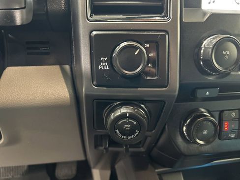 Used 2018 Ford F150 XLT w/ Equipment Group 302A Luxury image 16