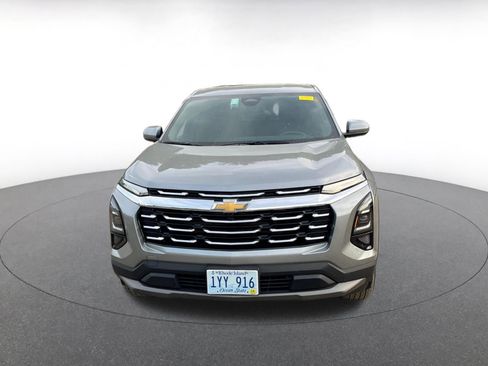 Used 2025 Chevrolet Equinox LT image 3