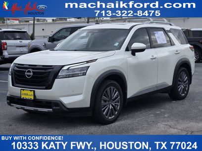 Used 2023 Nissan Pathfinder SL w/ SL Premium Package