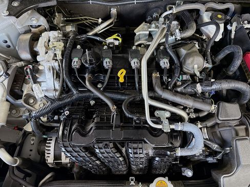 Used 2023 Nissan Altima 2.5 SR image 39