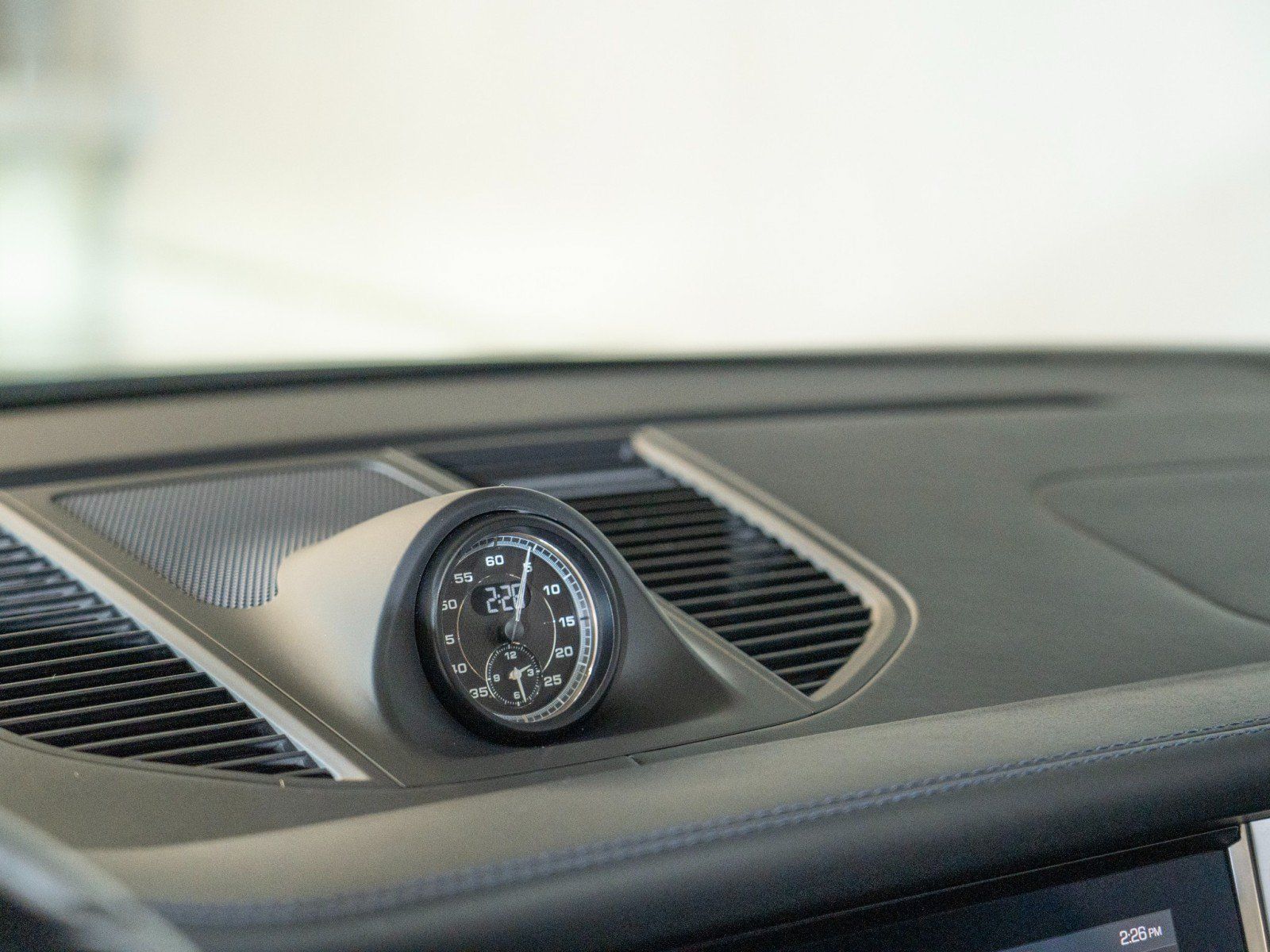 Used 2024 Porsche Macan GTS AWD/4WD image 20