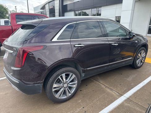 Used 2021 Cadillac XT5 Premium Luxury image 10