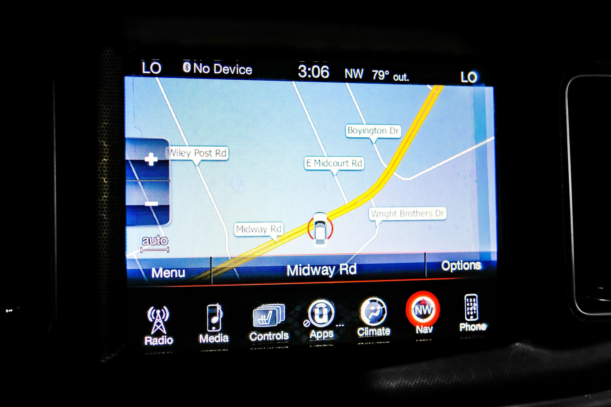 Used 2016 Dodge Charger SXT w/ Navigation & Travel Group RWD image 21