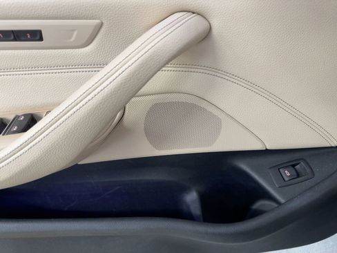 Used 2018 BMW 530i image 22