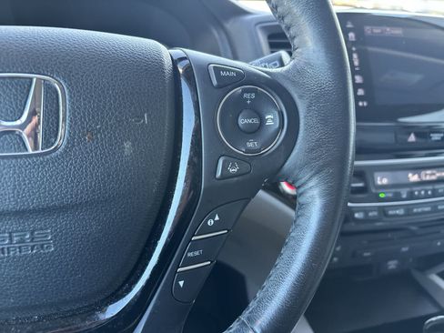 Used 2017 Honda Pilot Elite image 11
