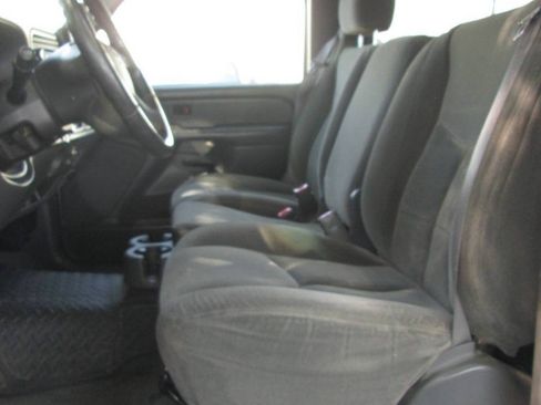 Used 2007 Chevrolet Silverado 2500 LT AWD/4WD image 16