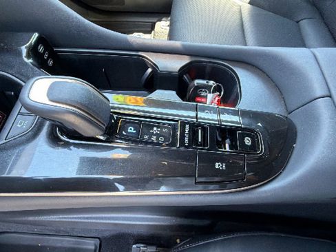 Certified 2025 Toyota Crown Signia w/ Advanced Technology Package AWD/4WD image 13