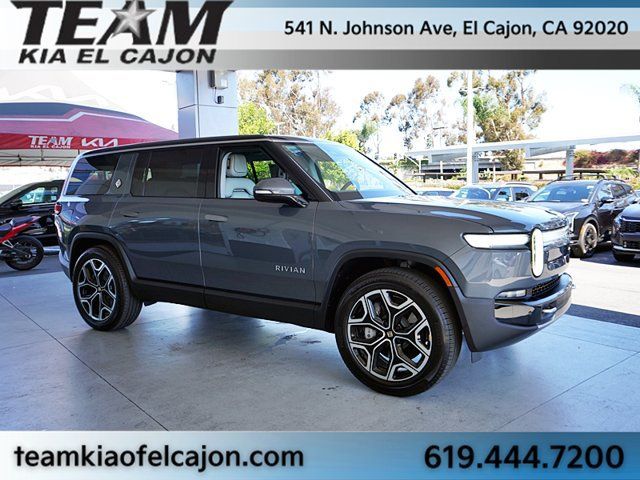 Used 2026 Rivian R1S Adventure Dual AWD/4WD image 11