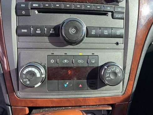 Used 2009 Saturn Aura XR image 18