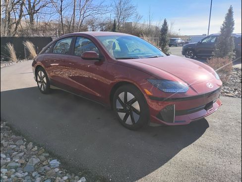 New 2025 Hyundai Ioniq 6 SE RWD image 8