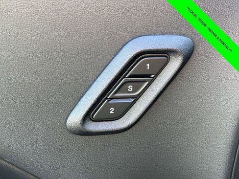 Used 2022 Dodge Challenger R/T w/ Plus Package image 11