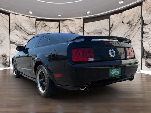 Used 2007 Ford Mustang GT RWD image 7