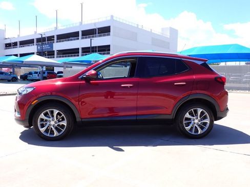 Used 2023 Buick Encore GX Essence w/ Experience Buick Package FWD image 2
